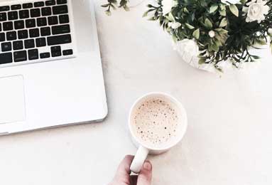 11月28日篮球巅峰对决：骑士队青春活力对垒老将智慧